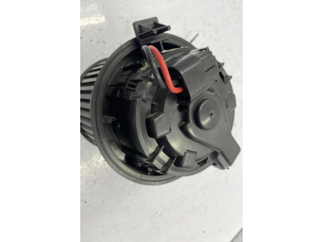 Вентилятор печки    1608182080   Peugeot 2008 I