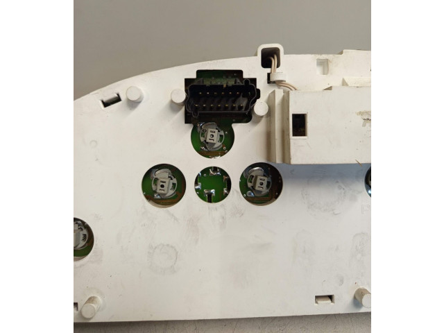 Přístrojová deska  Chrysler Voyager 2002 TN157510, R824AI  