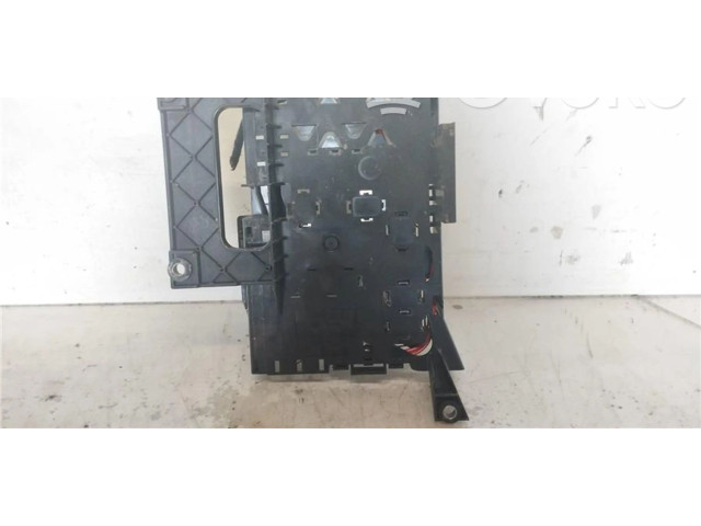   Pojistková skříňka 7L0937548C, 0090012   Audi Q7 4L 2007