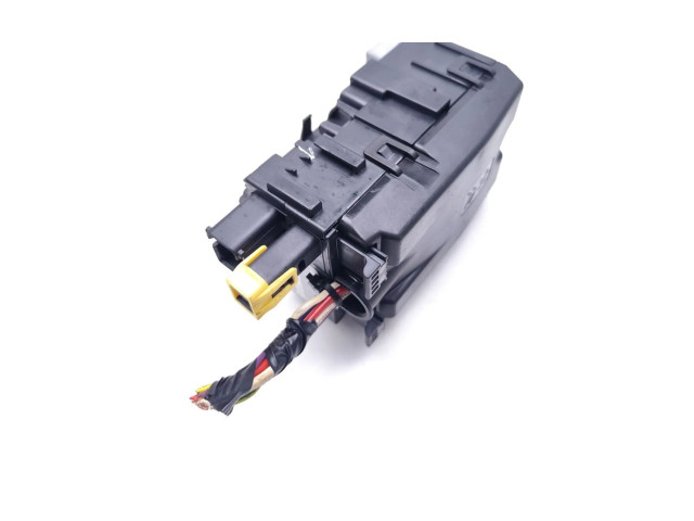 Блок предохранителей  9806192580   Peugeot 2008 I    