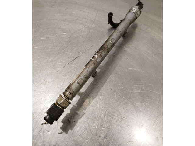 Vstřikovací lišta 03L130089B, 500000189 Volkswagen Caddy