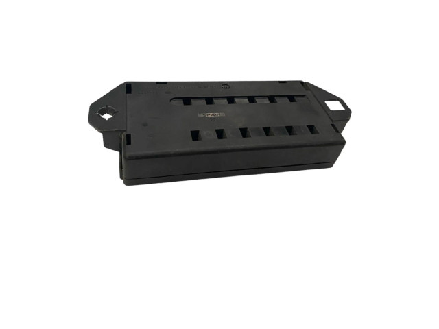 Блок предохранителей 9441776    Volvo XC90   