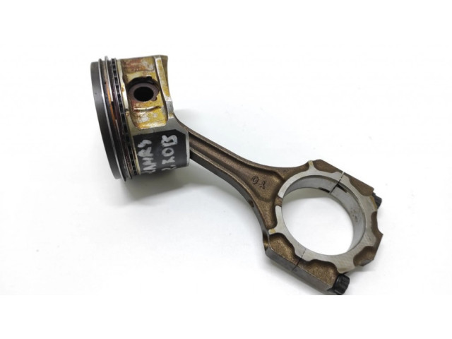 Píst Toyota Camry pro benzínový motor 3.0