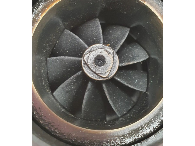  Турбина Volvo XC90  30757079         