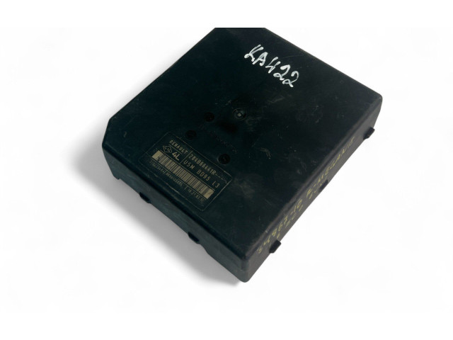 Pojistková skříňka 284B66441R Renault Megane III 2012