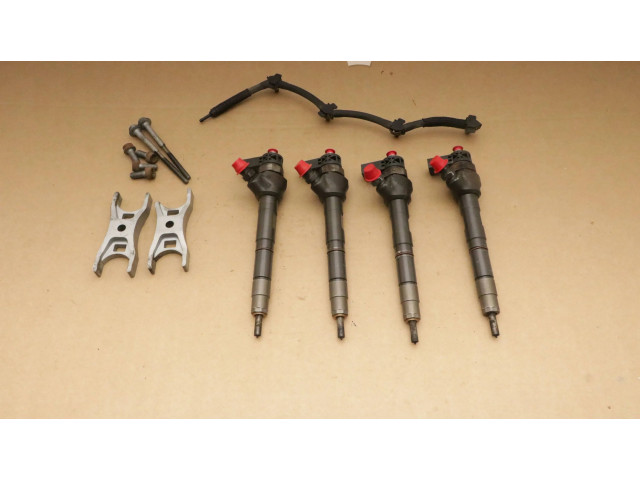 Комплект форсунок 04L130277AJ, 0445110471 Skoda Octavia Mk3 (5E) CLHA