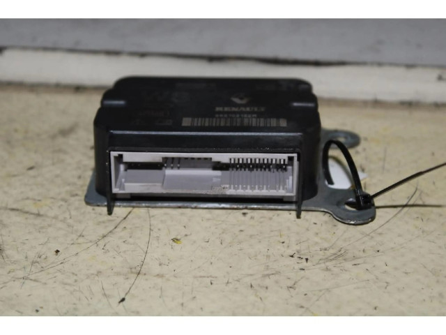 Блок подушек безопасности    Dacia Logan II