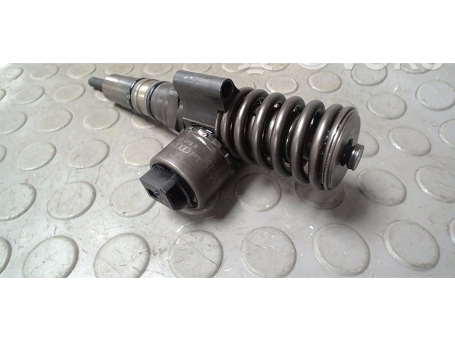 Форсунка 03G130073B, 03G130073BX    Volkswagen Touran I   