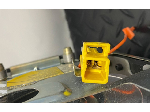 Подушка безопасности водителя 16753881 Chevrolet Tahoe