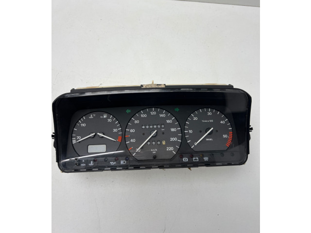 Панель приборов 5220032310   Volkswagen PASSAT B4       