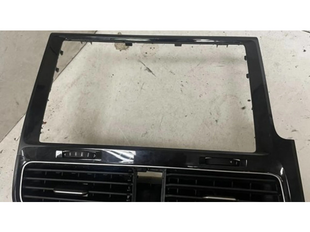 Центральная воздушная решётка