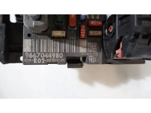 Pojistková skříňka Peugeot 3008 2010