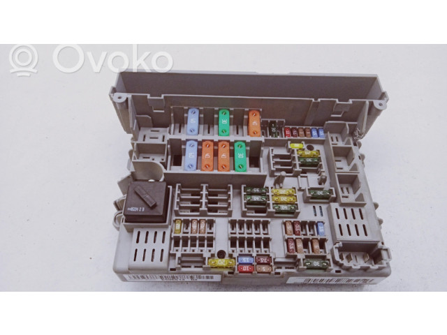 Pojistková skříňka 690661303, BJ3C121625 BMW 1 E81 E87 2006