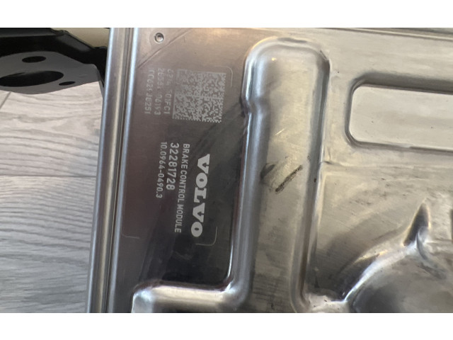 Jednotka ABS 32281728, 3233365   Volvo XC90 2021