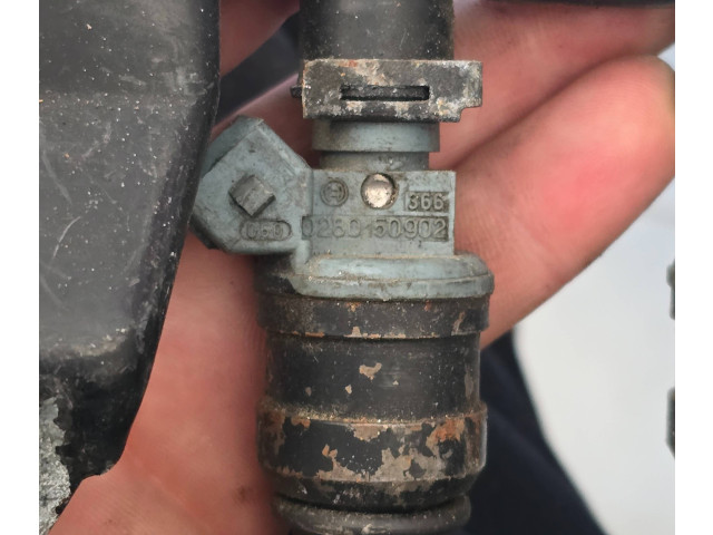 Топливная рампа 0280150902   Audi 80 90 S2 B4   для двигателя ADU