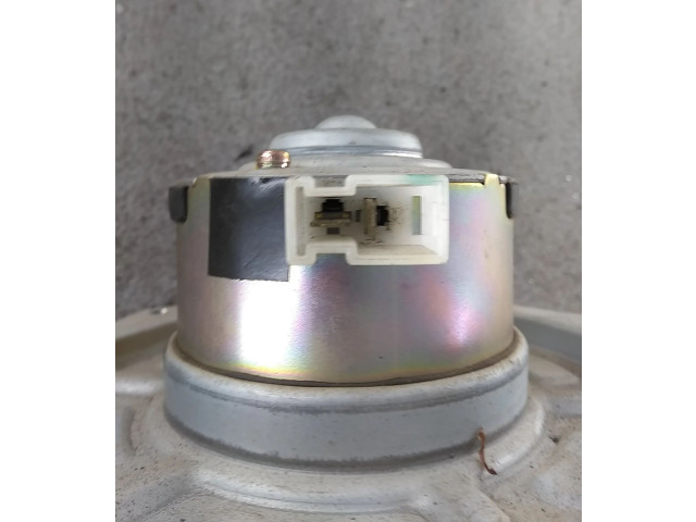 Вентилятор печки       Nissan Prairie