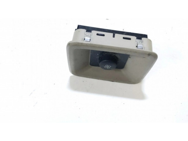 Включатель регулировки салона