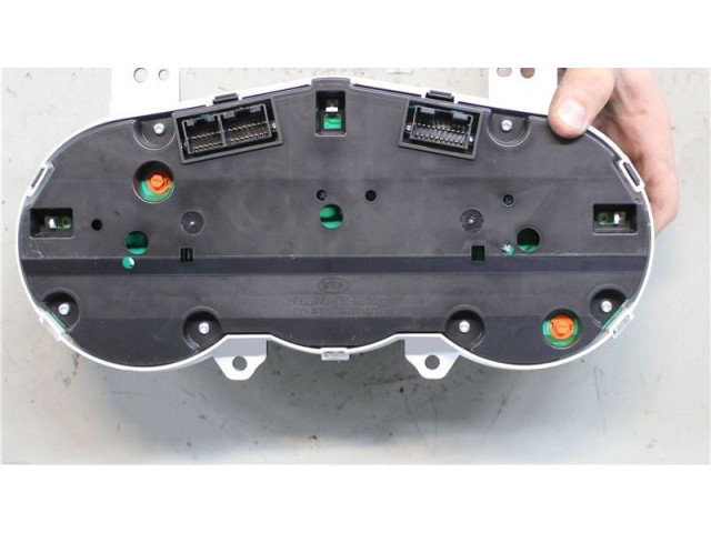 Панель приборов 940041P431, 94004-1P431 KIA Venga