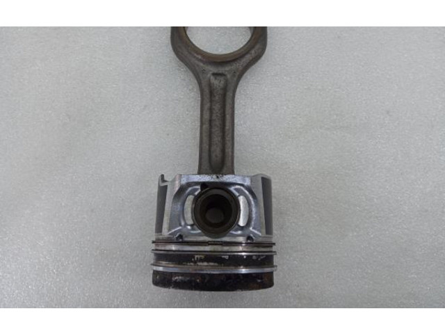 Píst 75L101, COMBIELA Peugeot 3008 I 9HR (DV6C)