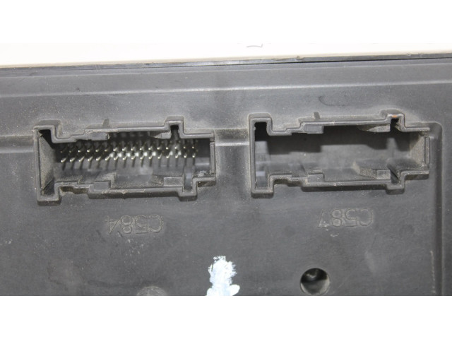 Pojistková skříňka Řídící jednotka BSM YQE500350 Land Rover Range Rover Sport L320 2005