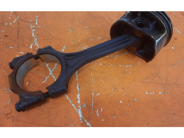 Píst Seat Cordoba (6L)