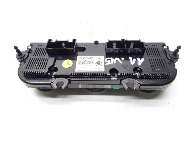 Блок управления климат-контролем 5E0907044T Skoda Octavia Mk3 (5E)