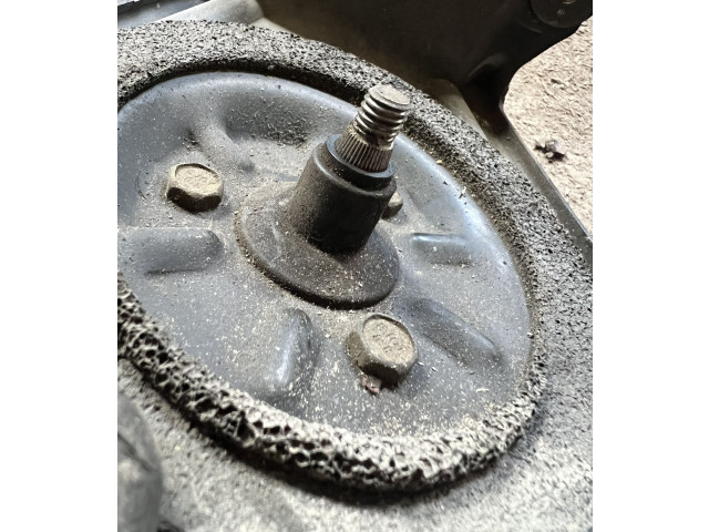 Моторчик дворников     Mitsubishi Space Star