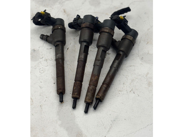 Форсунка 0445110614 Opel Combo E