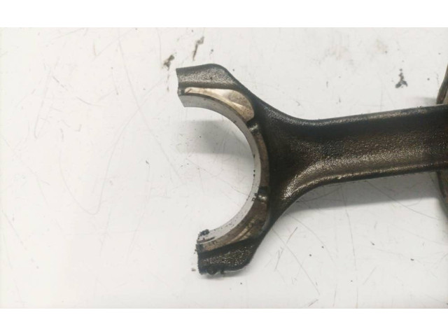 Поршень с шатуном Alfa Romeo 159