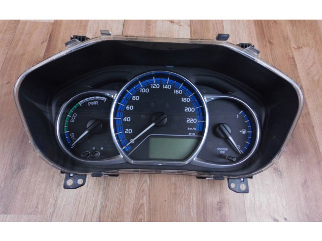 Přístrojová deska Toyota Yaris 2017 838000U390