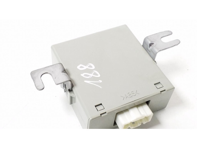 Блок управления 05033301AH   Jeep Compass