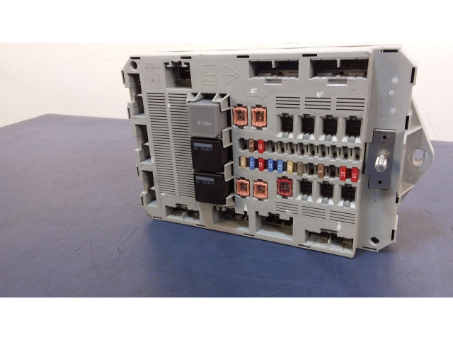 Блок предохранителей 8X2T-14B476-BD Jaguar XF X250