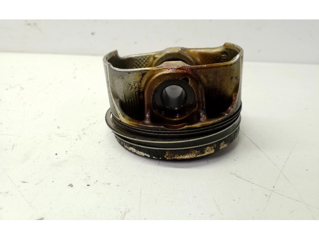 Píst 06LAG92460, 174 Volkswagen Tiguan Allspace pro benzínový motor 2.0