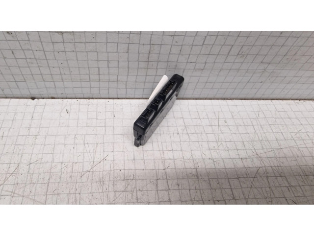 Мултифункционный включатель управления / ручка