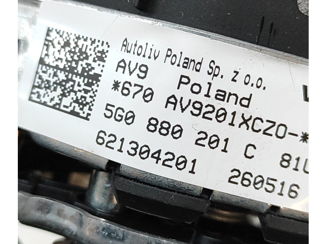 Подушка безопасности водителя 5G0880201C Volkswagen Golf VII