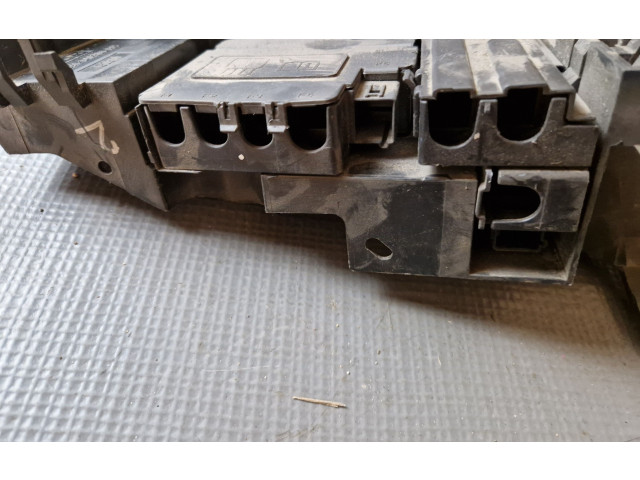 Блок предохранителей DG9T14A301AC, DG9T14A075AA   Ford Fusion II    