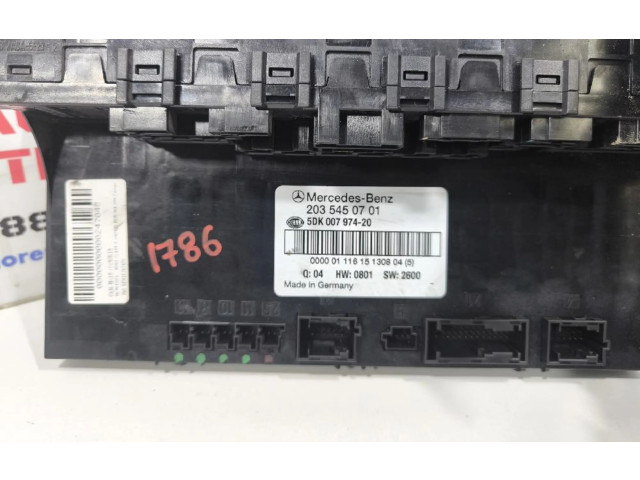 Pojistková skříňka 5DK00797420 Mercedes-Benz C W203 2001