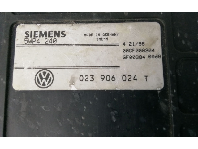 Блок управления двигателя 023906024T, 5WP4240 Volkswagen Transporter - Caravelle T4