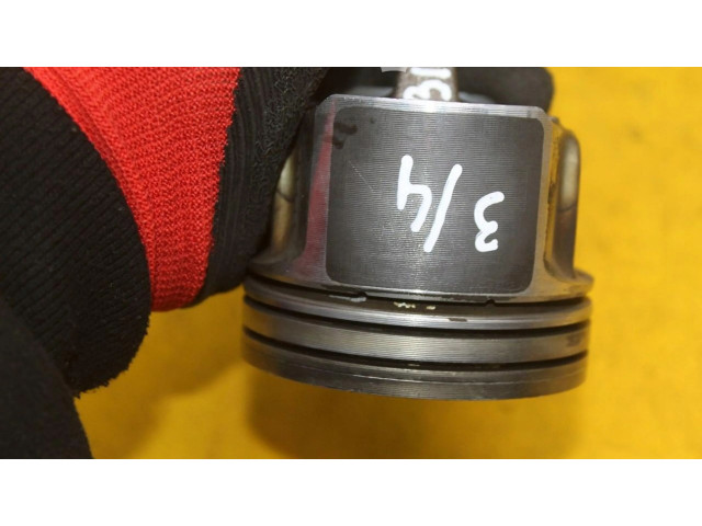 Поршень с шатуном Skoda Fabia Mk1 (6Y)