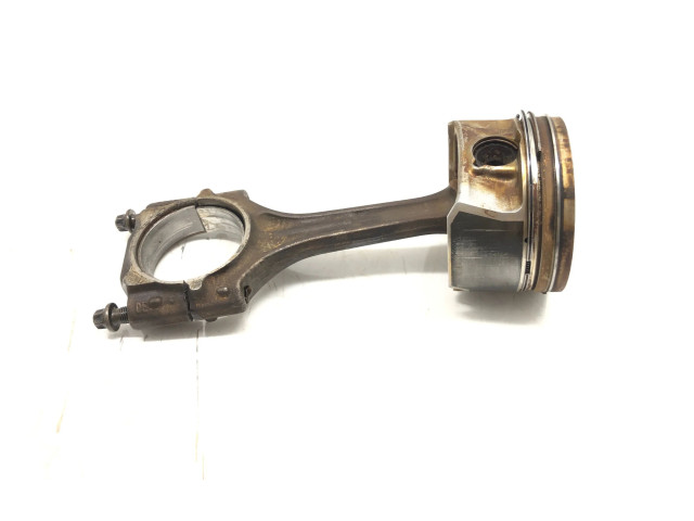  Поршень BPJ 82L143  Audi A6 S6 C6 4F  