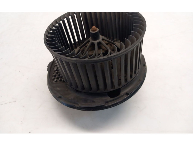 Вентилятор печки 1K1820015G Skoda Octavia Mk2 (1Z)