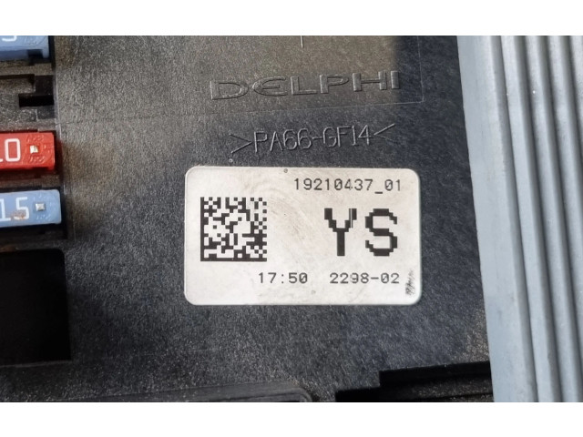 Pojistková skříňka 19210437, 15097981 Cadillac Escalade 2007