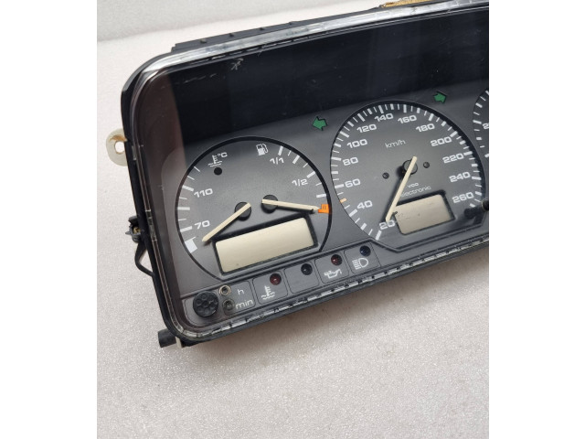 Přístrojová deska Volkswagen PASSAT B3 1991 357919033CS, 357919042J