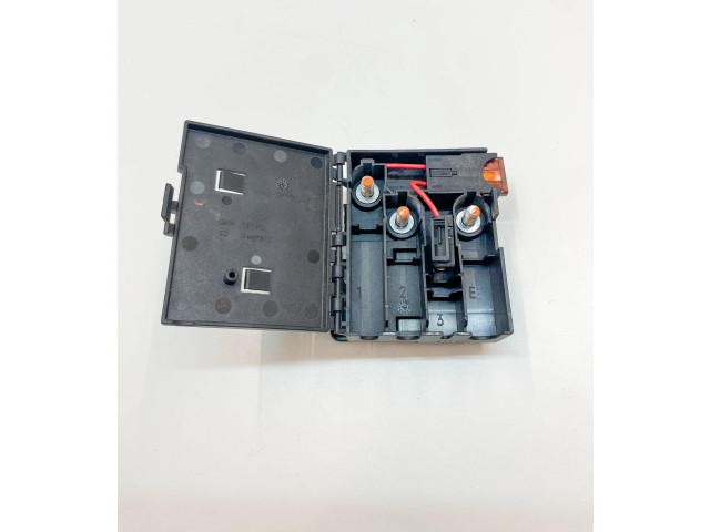 Pojistková skříňka A2305450101, A0325451620 Mercedes-Benz SL R230 2002