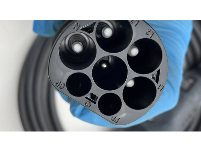 Кабель для зарядки электромобилей