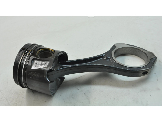 Píst 6423882 Mercedes-Benz S C217 OM 642.861