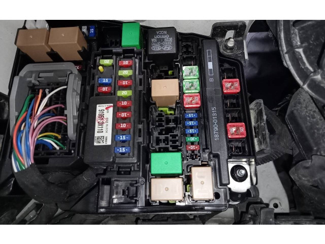 Pojistková skříňka Řídící jednotka BSM 919513X110 KIA Carens III 2018