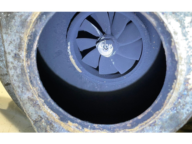  Турбина Volvo XC90  8689592, G12052V   для двигателя 6      