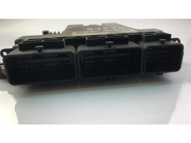 Блок управления 237102213R Dacia Dokker