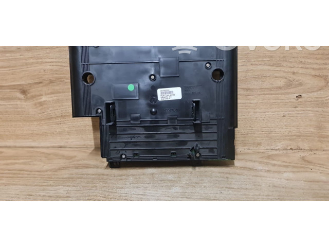 Блок управления климат-контролем 30782281   Volvo V70